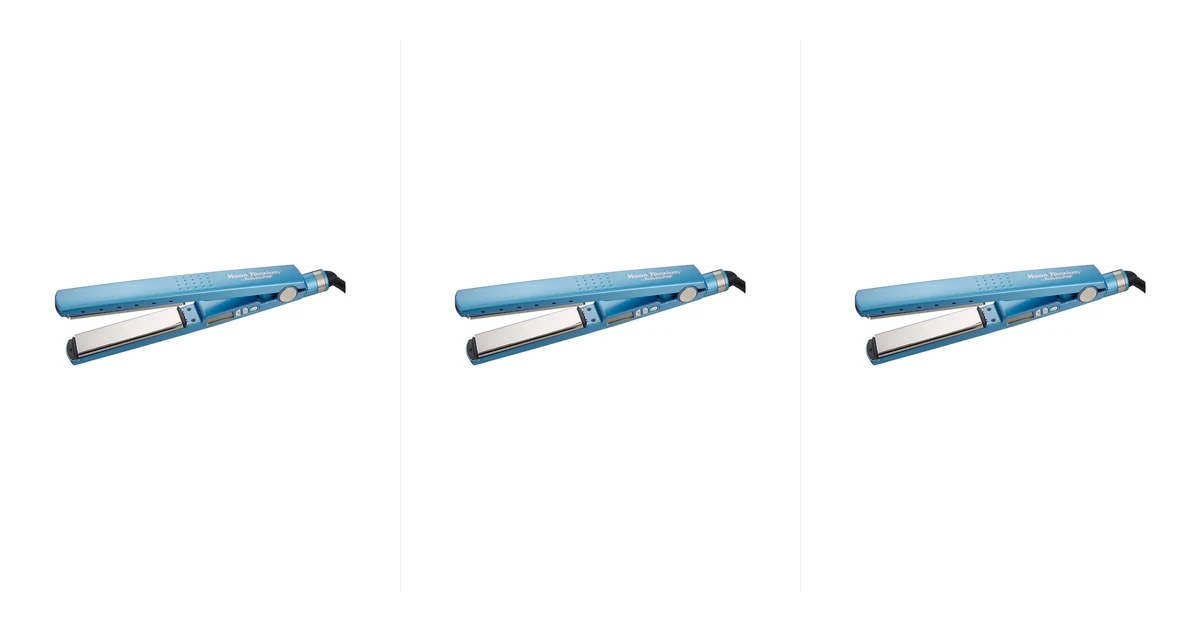 Chapinha BaByliss Pro Nano Titanium sobre bancada de salão