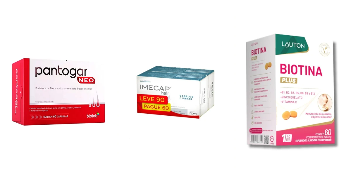 Cápsulas de suplemento vitamínico ao lado de uma escova com fios de cabelo